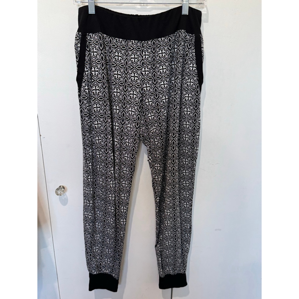 Women's Unbranded Black White Patterned lounge jogger Pants Size L pockets
